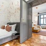 Apartment Emperor Castle View Prague